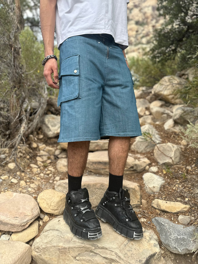 BLUE CARGO SHORTS